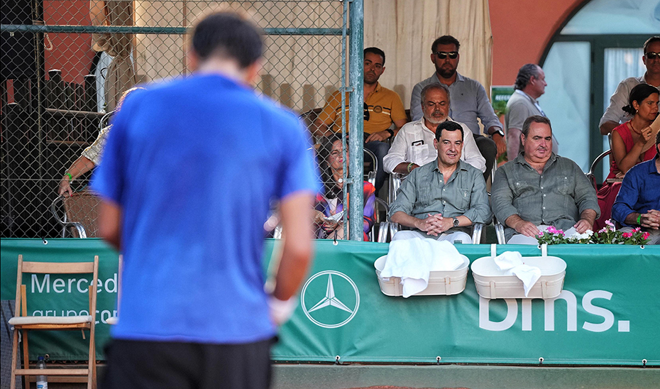 Moreno asiste a la Copa Sevilla Challenger de tenis 